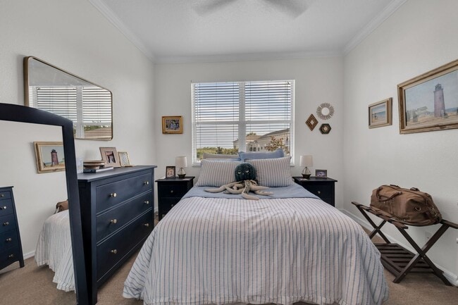 Building Photo - Venetian Harbor 3 bed 2.5 bath + Office/Den & 2 car tandem oversized garage!