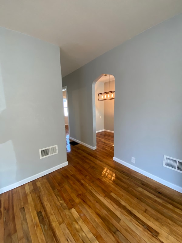 Building Photo - 3020 Forest Dr