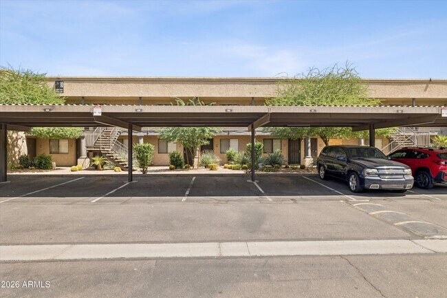 Building Photo - 5995 N 78th St