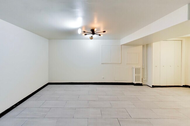 Building Photo - 5359 W Berenice Ave