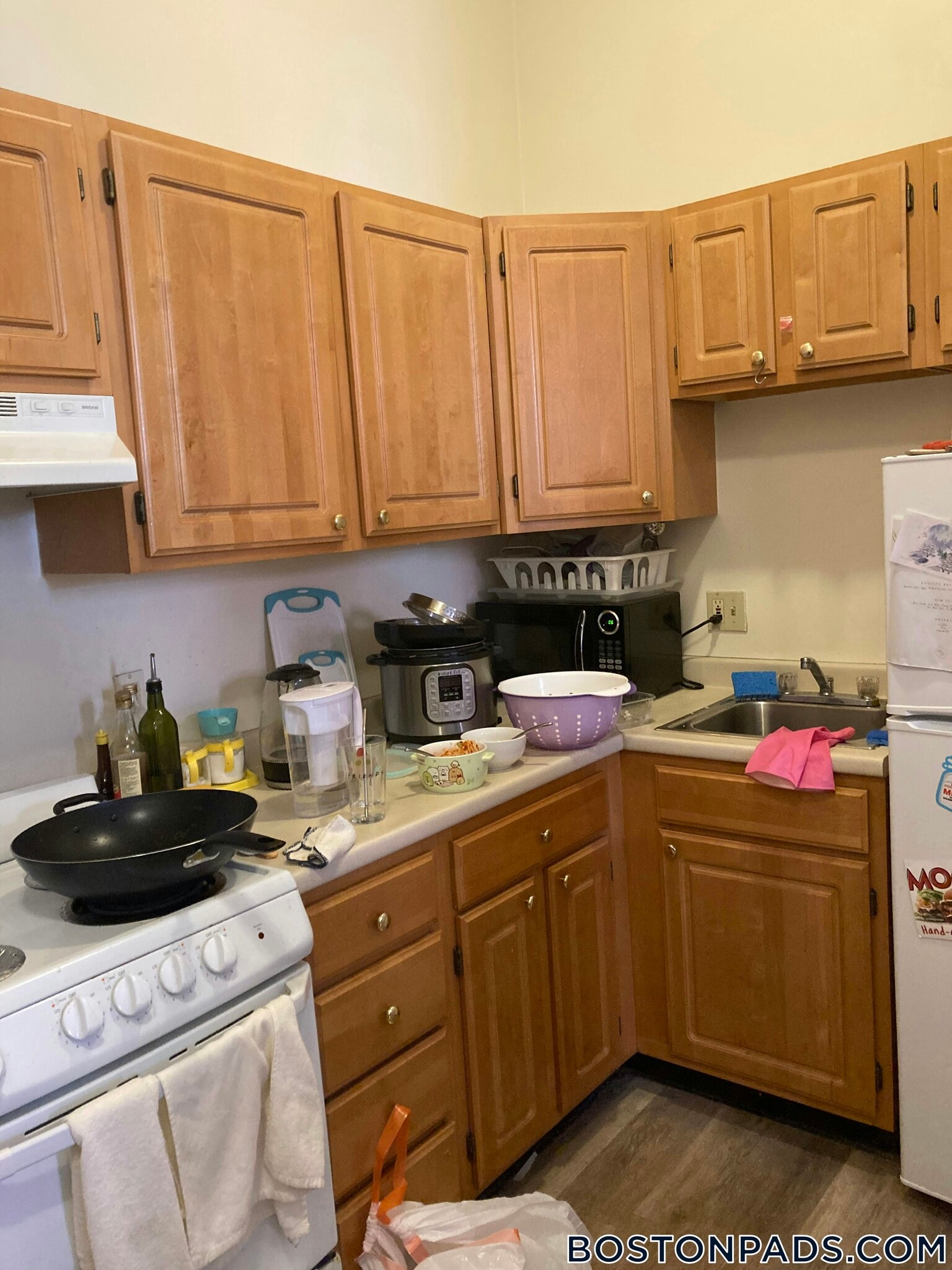 Building Photo - 81 Essex St