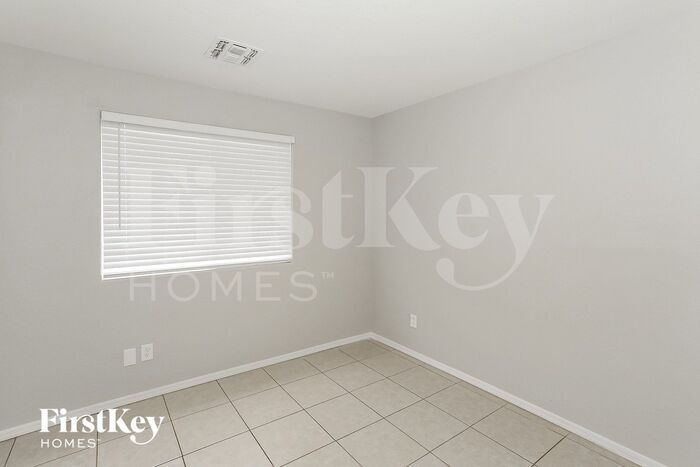 Building Photo - 7623 W Nicolet Ave
