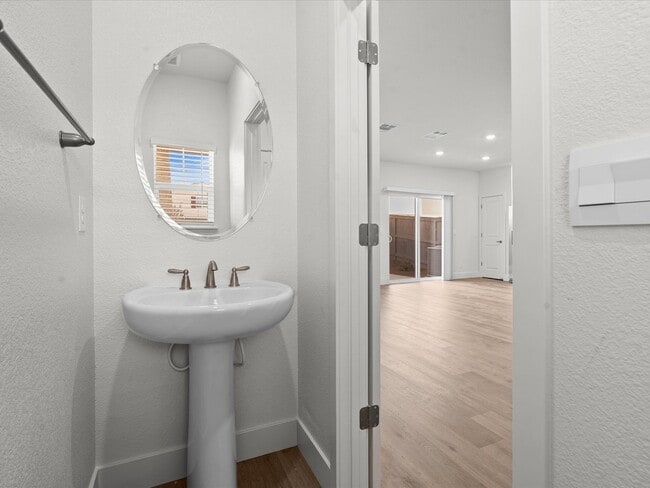 Building Photo - The Magnolia - 4 Bedroom, 2.5 Bath single ...