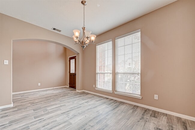 Building Photo - 16942 Langham Crossing Ln