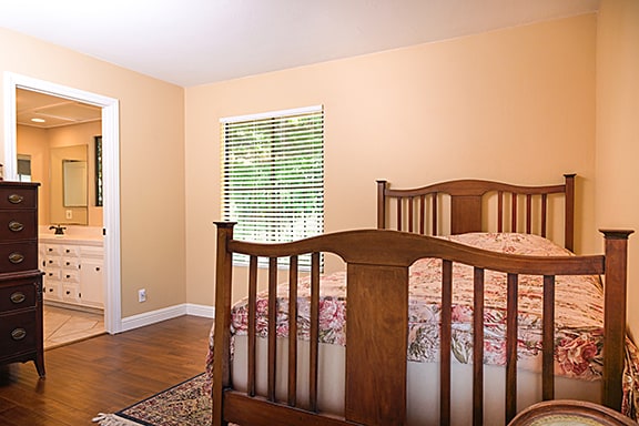 Building Photo - 4449 Vieja Dr