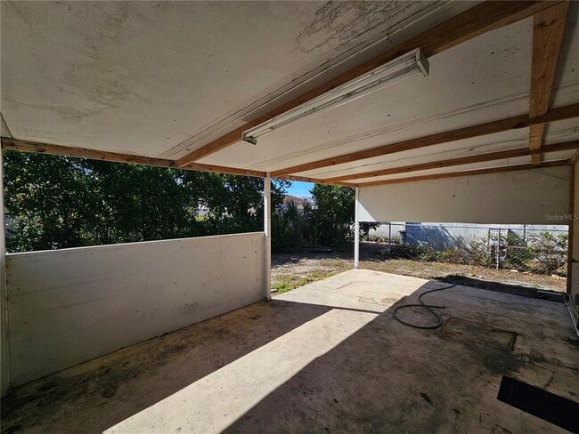 Building Photo - 6324 Lomand Ave