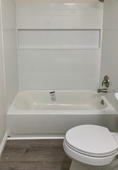 Building Photo - 1707 Pacific Coast Hwy