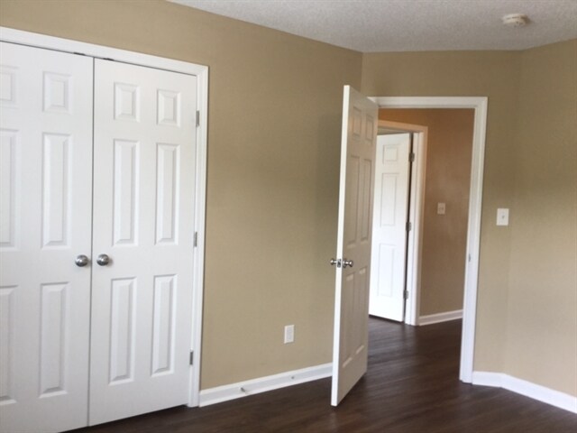 Building Photo - 5148 Mabe Dr