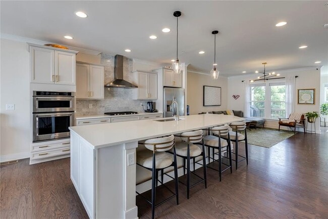 Building Photo - 842 Stonehill Ln