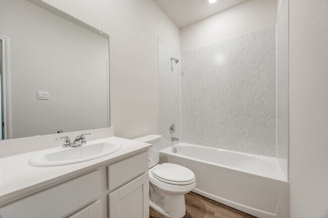 Building Photo - 3433 Marie Dr