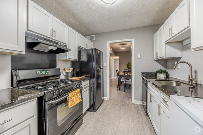 Interior Photo - The Flats @ 1885 Apartments