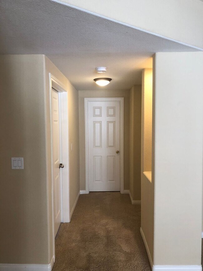Building Photo - 9330 W Maule Ave