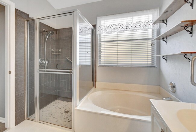 Building Photo - 9629 Cherry Blossom Ct
