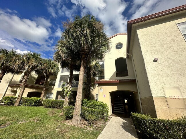 Primary Photo - 823 Camargo Way