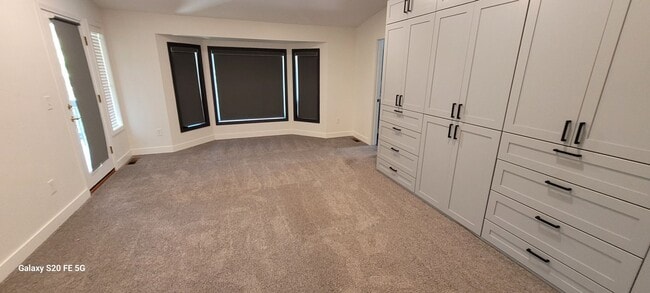 Building Photo - Beautiful Spacious Home for Rent