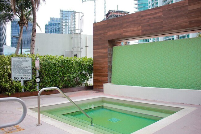 Building Photo - 350 S Miami Ave