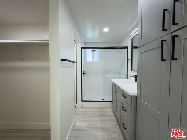 Building Photo - 2757 Andreo Ave