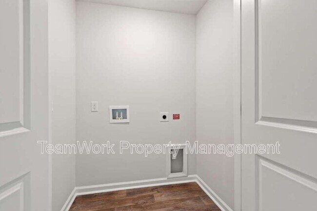 Building Photo - 124 Orchid Bloom Cir