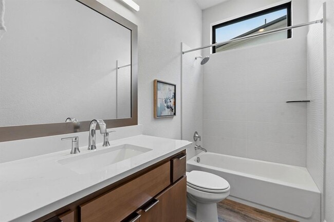 Building Photo - 2414 Sunset Vista Cir