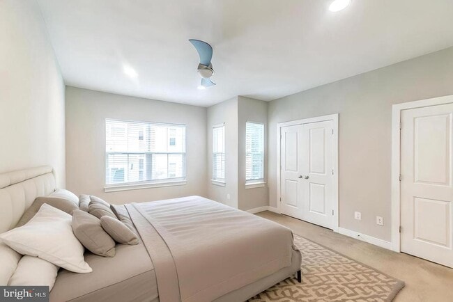 Building Photo - 107 Magnes Pl