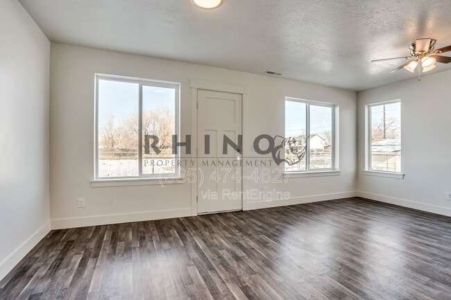 Building Photo - 834 Lennox St