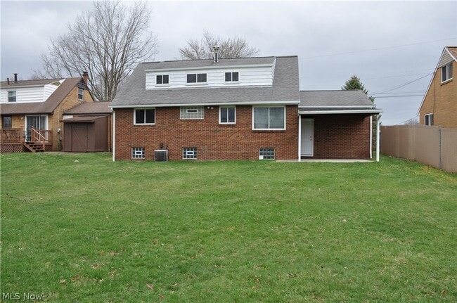 Building Photo - 539 Royer Ave NW