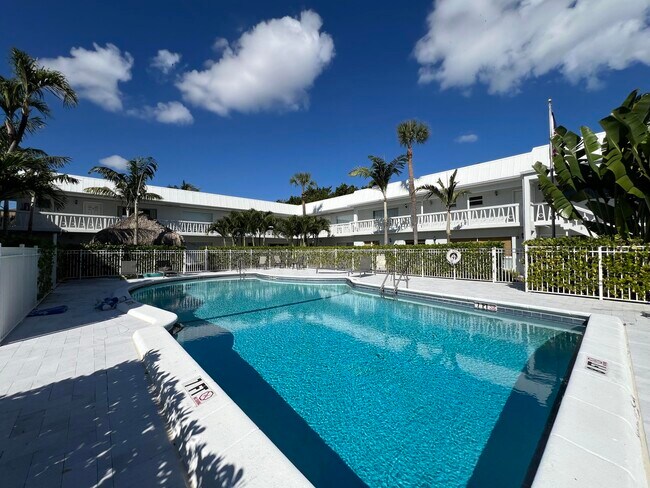 Building Photo - 6600 N Ocean Blvd