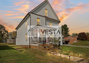 Building Photo - 241 N Main St