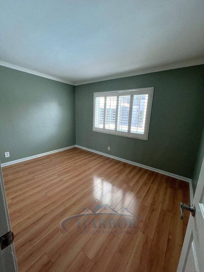 Building Photo - Beachside Charm – 2 Bed, 2 Bath.
