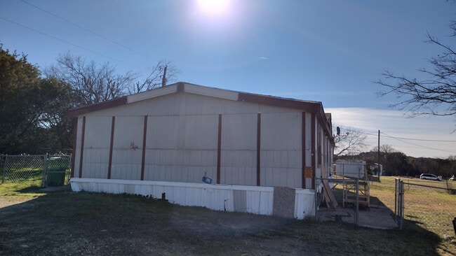 Primary Photo - 190 Private Rd 3376 F