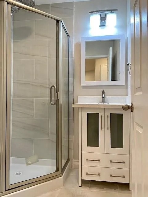 Building Photo - 1251 W Mc Kinley Ave