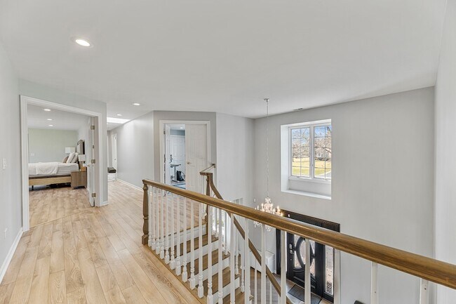 Building Photo - 2419 Cumberland Cir