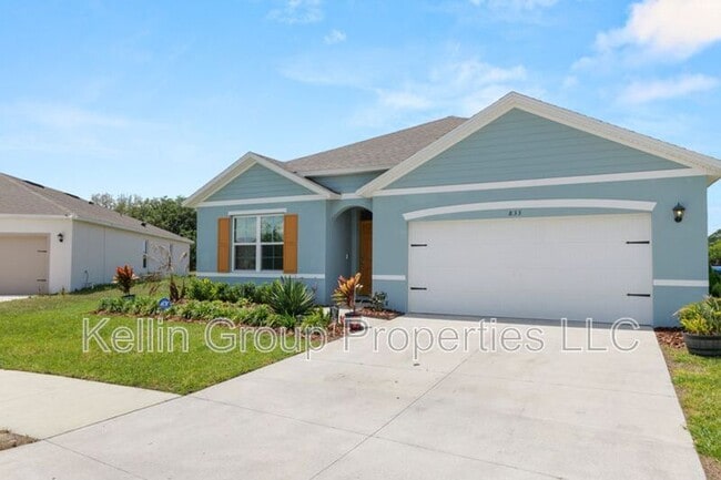 Building Photo - 833 Ambleside Dr