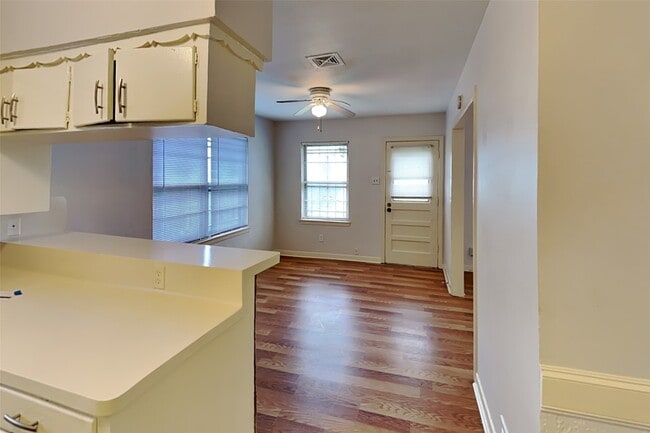 Building Photo - 4310 Boynton Dr