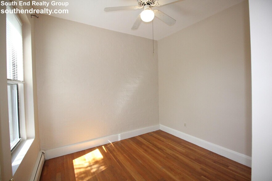 Building Photo - 11 Worcester St