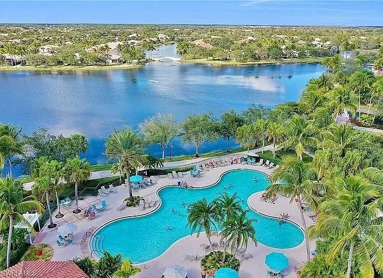 Building Photo - 6065 Islandwalk Blvd