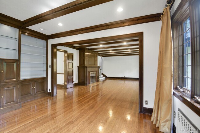 Building Photo - 46 Fenimore Rd