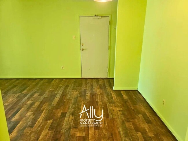 Building Photo - 840 Runnel Ct