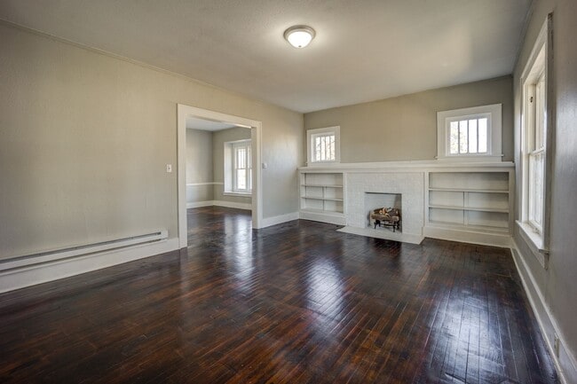 Building Photo - 419 N 23rd St