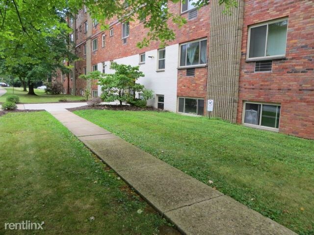 Building Photo - 103 McKnight Cir