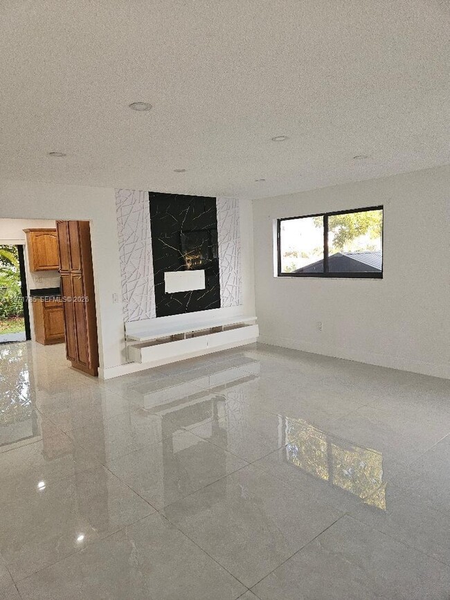 Building Photo - 20543 SW 92 #20543 Cutler Bay, FL 33189