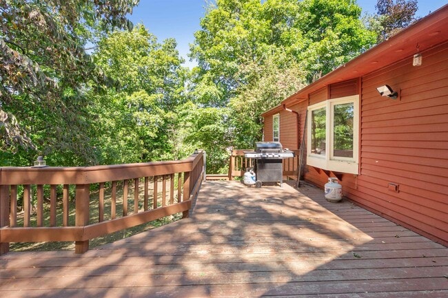 Building Photo - 468 Union Ave