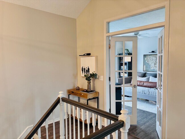 Building Photo - Home For Rent In Papillion