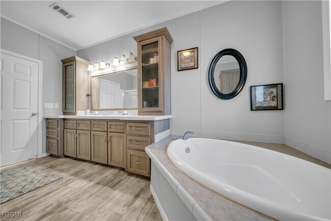 Building Photo - 7824 8th Pl