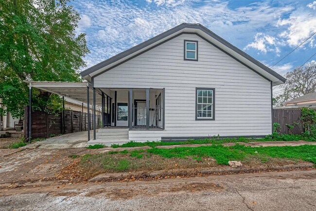 Building Photo - 7422 Avenue I