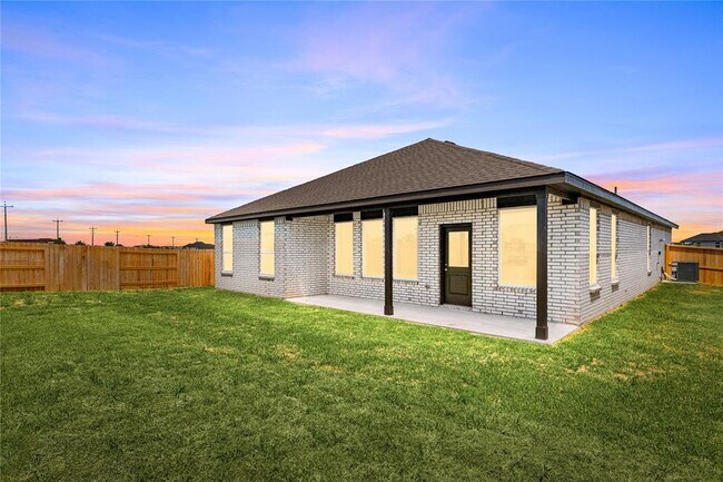 Building Photo - 13505 Harbor Pt Dr
