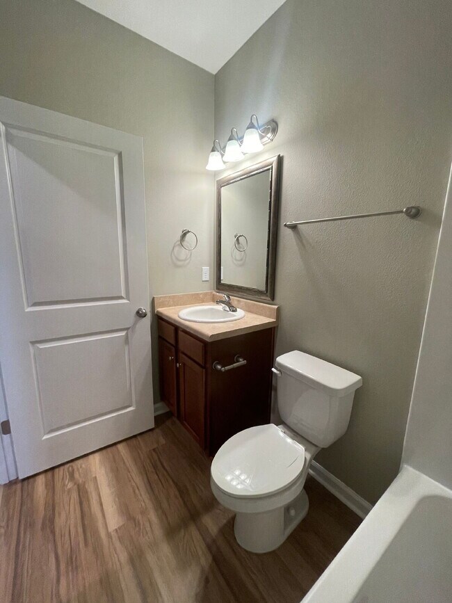 Building Photo - 2248 Del Carmel Way