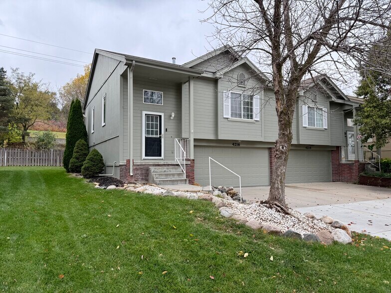 Building Photo - 4216 S 179th St