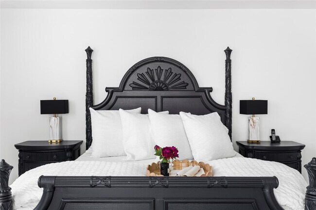 Building Photo - 3535 S Ocean Dr