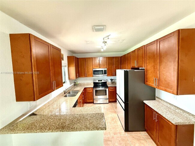 Building Photo - 13232 SW 274th Terrace